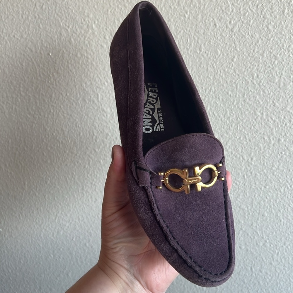 Salvatore Ferragamo Purple Suede Driving Moccasin Loafers size 7.5 - runs small